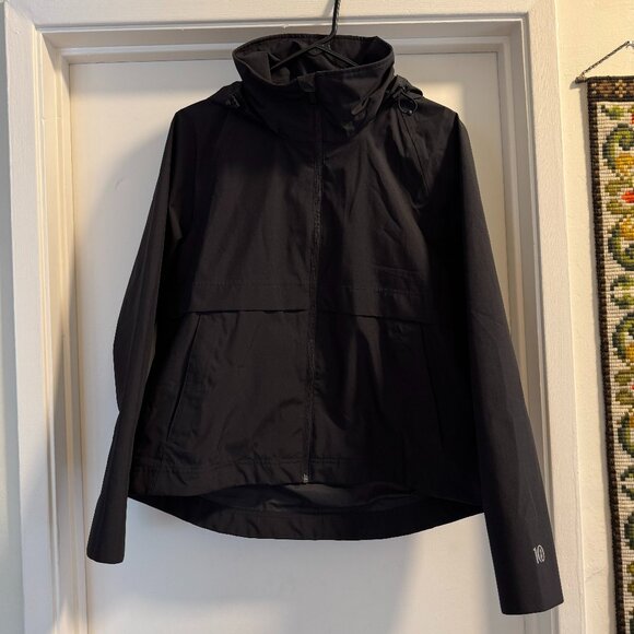 Tentree Nimbus Short Rain Jacket Black Recycled Materials - Picture 2 of 11